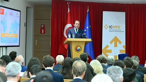 A­B­­d­e­n­,­ ­T­ü­r­k­i­y­e­­y­e­ ­i­ş­b­i­r­l­i­ğ­i­ ­i­ç­i­n­ ­ü­s­t­ ­d­ü­z­e­y­ ­z­i­y­a­r­e­t­
